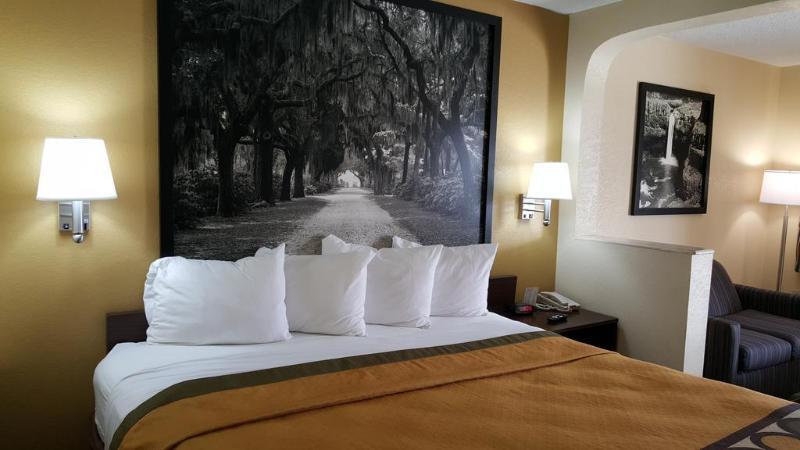 Super 8 By Wyndham Byron/South Macon Hotel Exterior photo