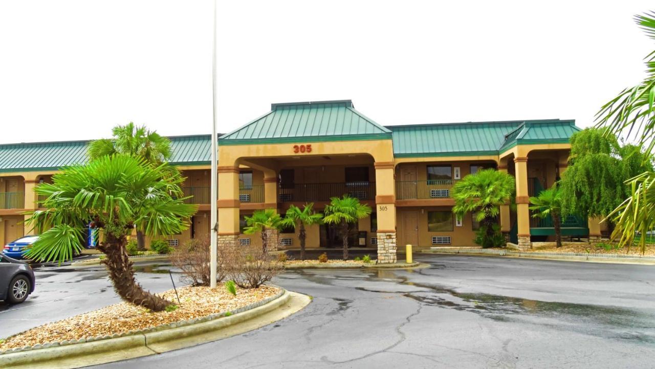 Super 8 By Wyndham Byron/South Macon Hotel Exterior photo